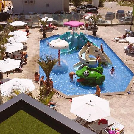Provence Apartment In Spa N Pool Resort Mamaia Extérieur photo