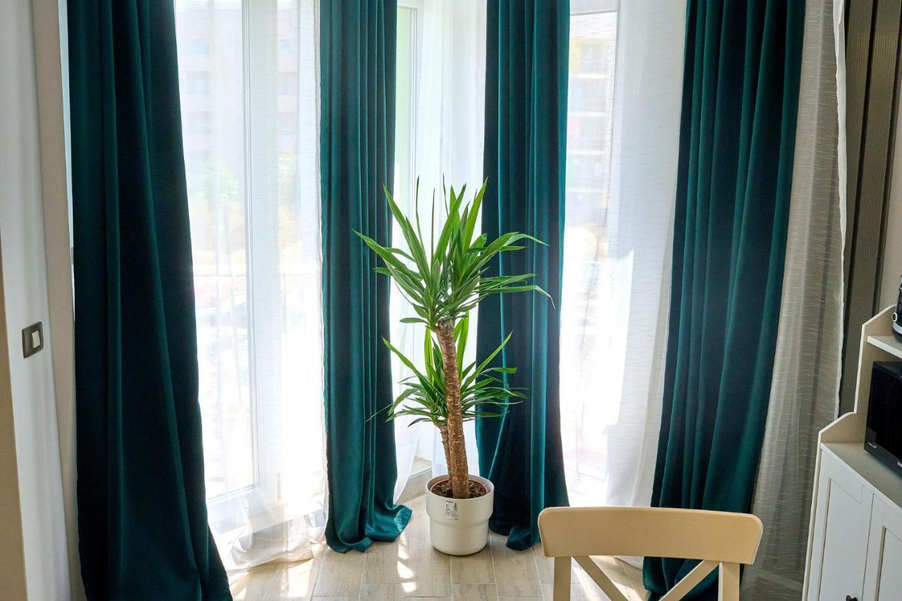 Provence Apartment In Spa N Pool Resort Mamaia Extérieur photo